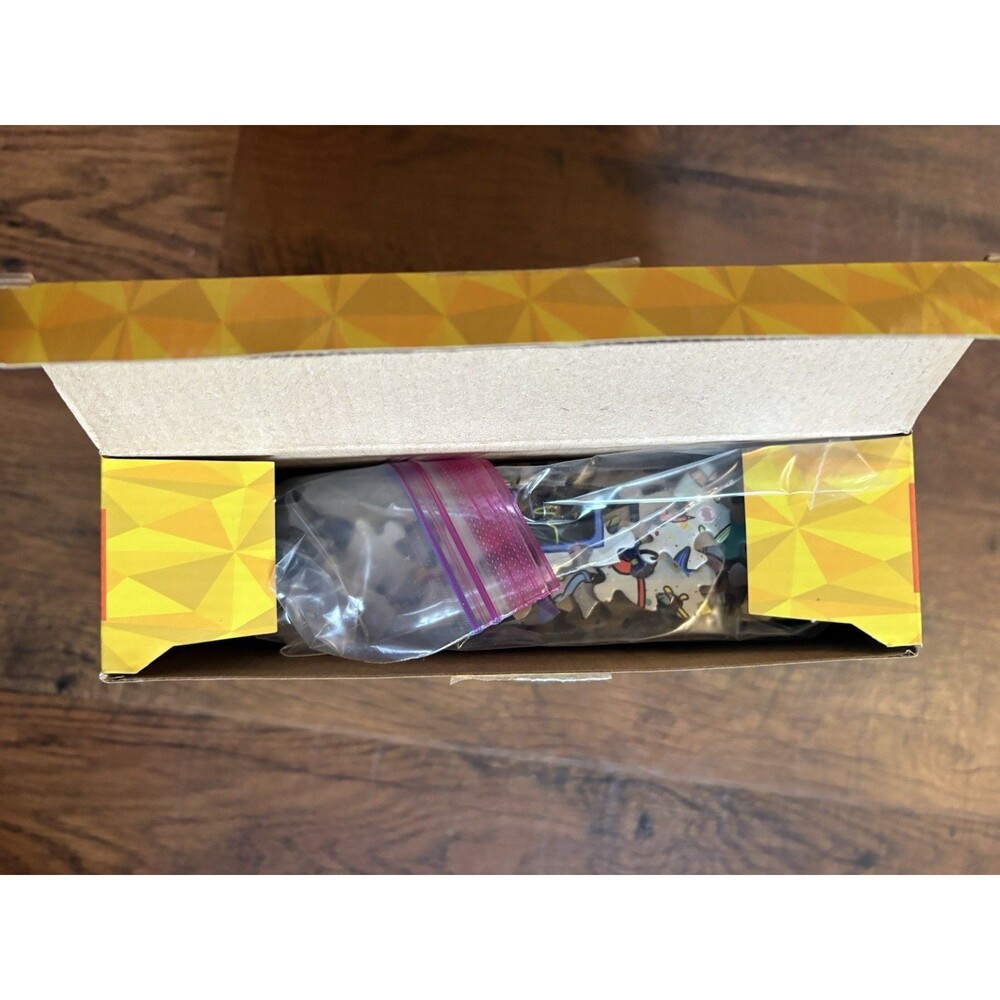 AQUARIOUS SPONGEBOB SQUAREPANTS 1000 PIECE PUZZLE! - Picture 2 of 3